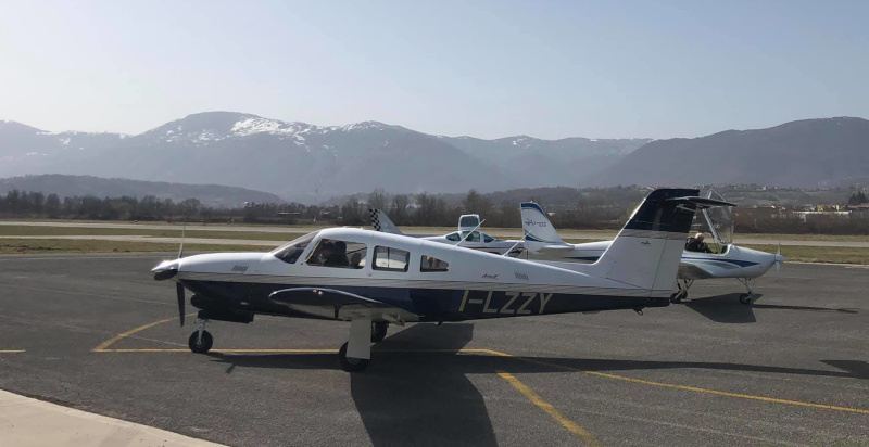 Esperienza di volo panoramico in aeroplano in Abruzzo