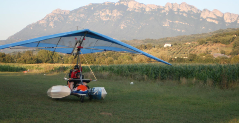 Volo in deltaplano a motore Salerno