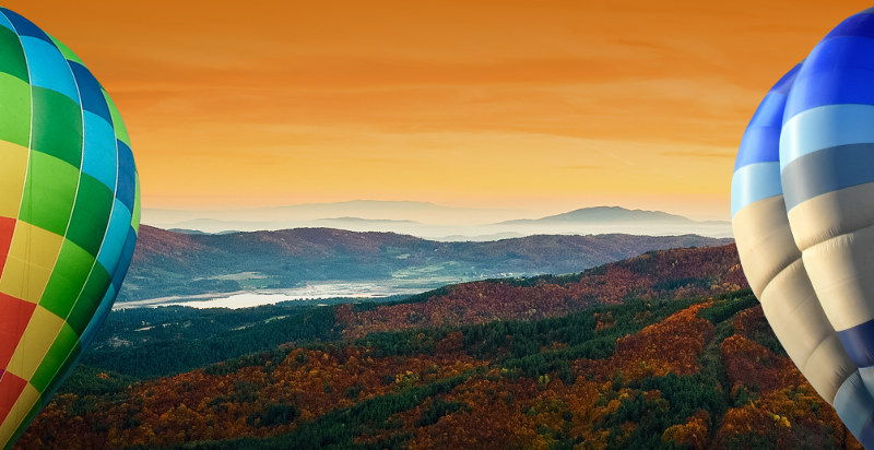 Vista della Sila e dei paesaggi naturali dalla mongolfiera vicino a Cosenza