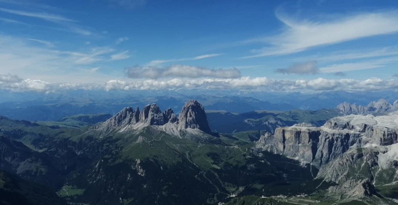 Vista aerea delle Dolomiti Patrimonio UNESCO