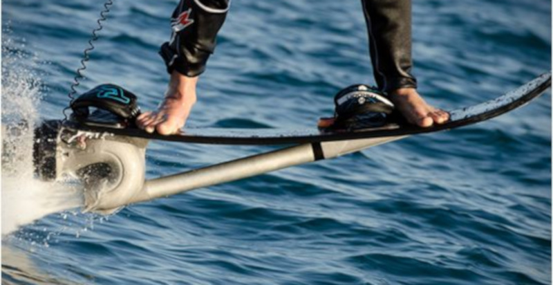 Esperienza di hoverboard a Badolato Marina in Calabria