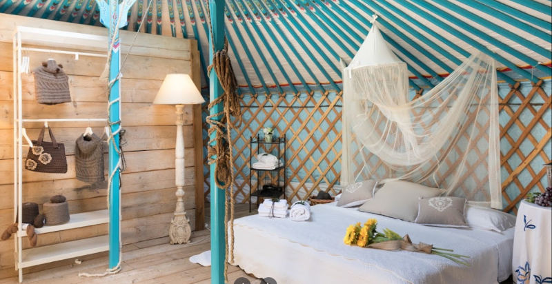 Esperienza autentica in agriturismo con yurta tradizionale