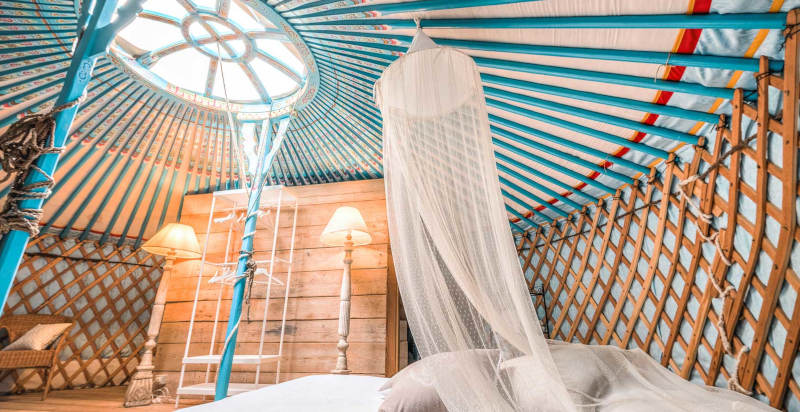 Struttura in legno intrecciato della yurta tradizionale