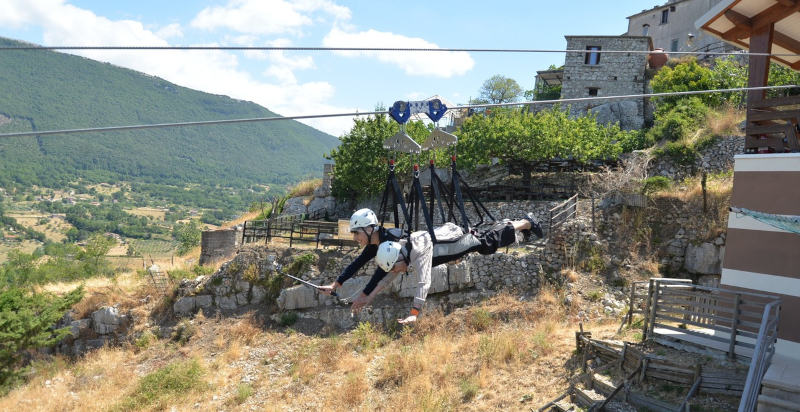 Esperienza di volo di coppia con zipline nel Cilento