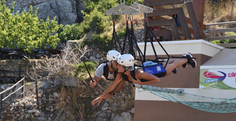 Avventura di coppia con zipline a Trentinara